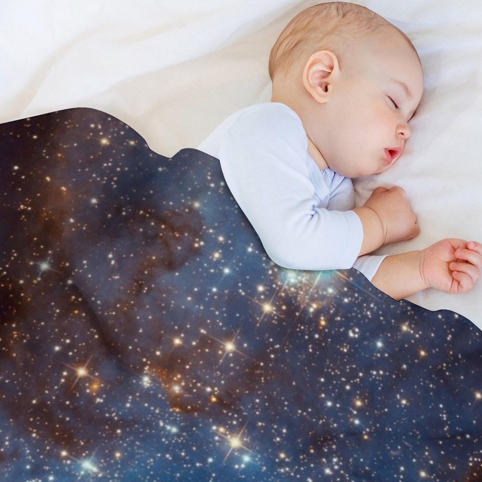 Niebieski koc z motywem mgławi – Space Blanket Heavy recenzja i cena